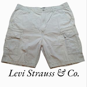 Levi's Cargo Shorts Men's 38 Waist Beige/Cream Snap Pockets Button Zip-up Fly